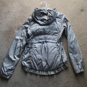 Lululemon Spring Fling Windbreaker-damaged